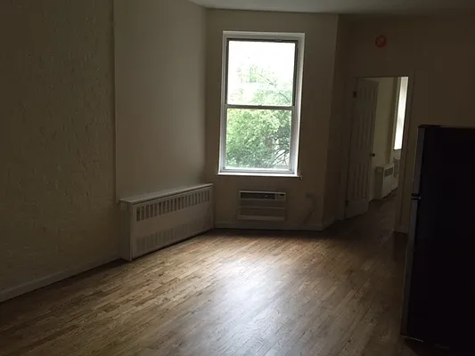 Rented by Maidman Realty Group LL | media 19