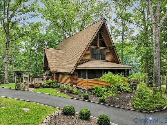 4th image of 4731 N Waterside Dr