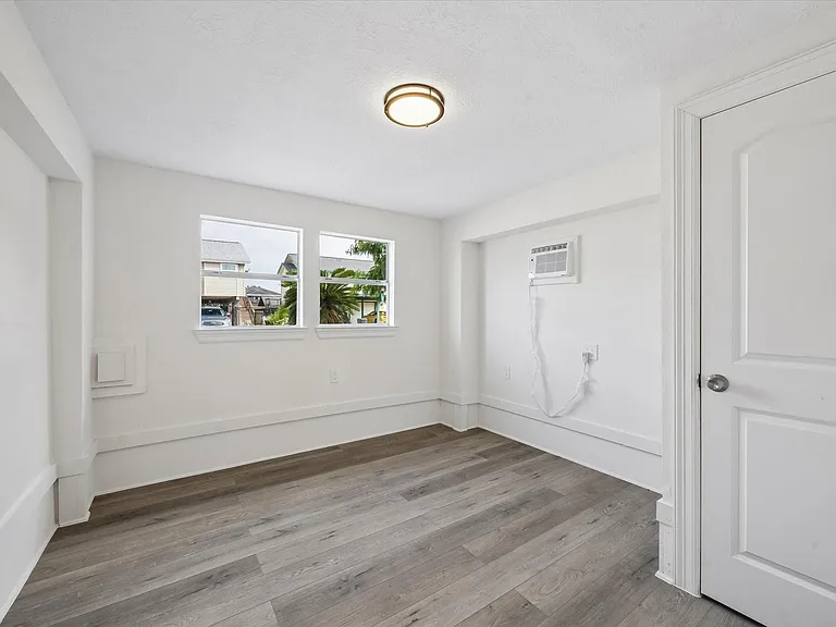 1079 Redfish St — Photo 15