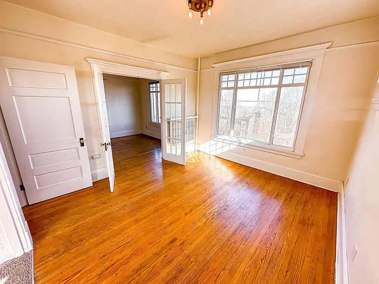 Littlefield Apartments — Photo 2