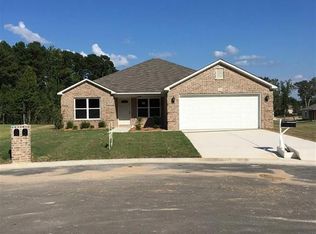 303 Crossing Ct, Bryant, AR 72022