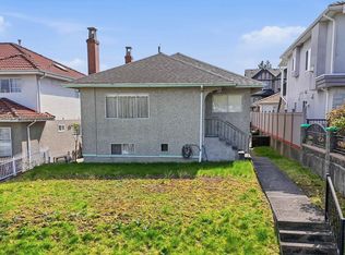 3090 Kitchener St, Vancouver, BC V5K3E7