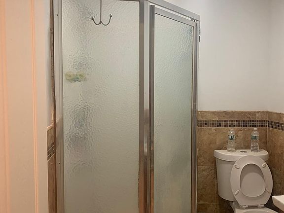 3rd image of 11533 Sutphin Blvd #1