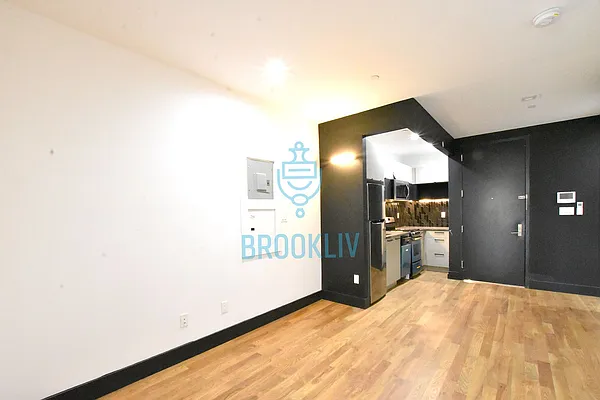 Rented by null | media 4