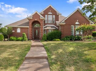 1301 Meadow Cove Ct, Carrollton, TX 75007