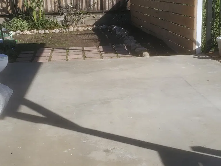 2875 Baily Ave — Photo 6