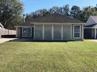 30408 Fairway View Dr, Denham Springs, LA 70726