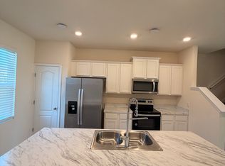 8214 Larose Rd, Jacksonville, FL 32211