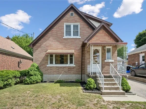 75 Arnold St, Kitchener, ON N2H 6C9