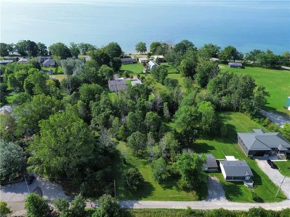 10 Humming Bird Ln, Haldimand County, ON N0A 1P0