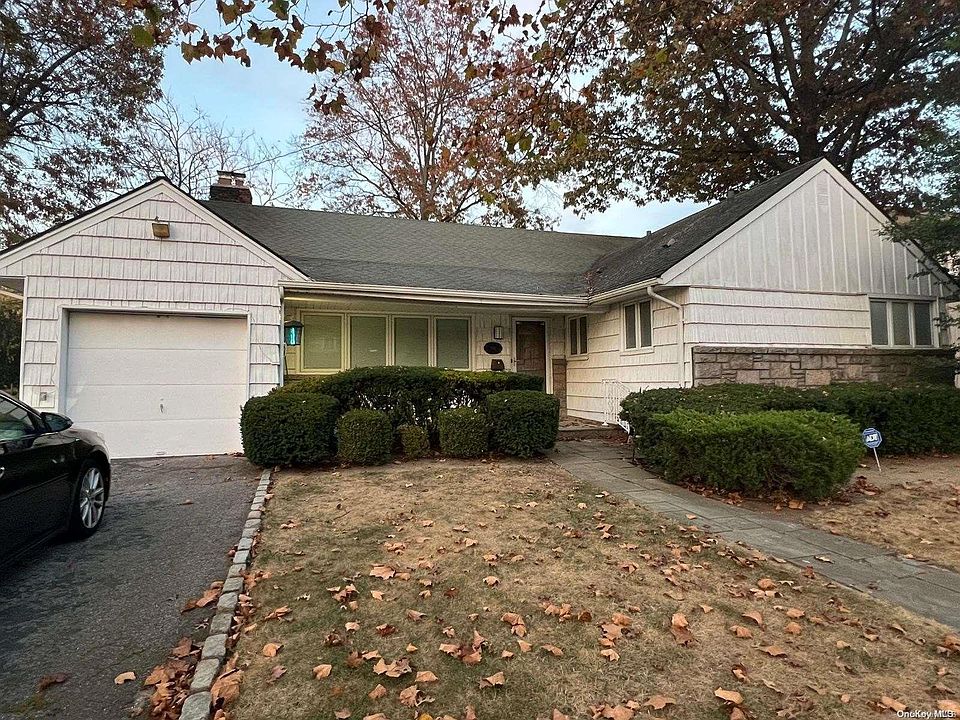 1st image of 558 Green Place