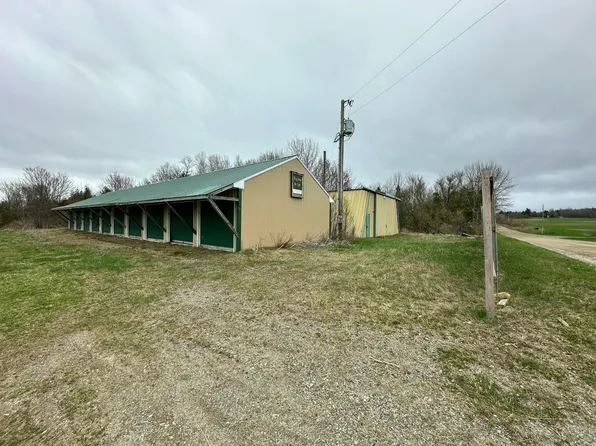 79 Town Line Rd, Springfield, ME 04487
