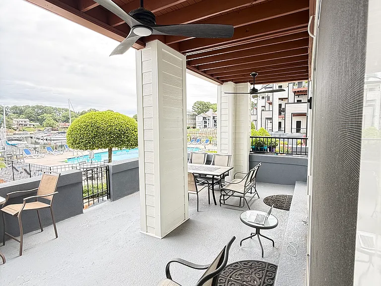 18713 Vineyard Point Ln — Photo 20