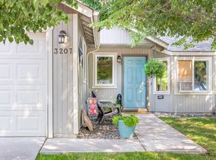 3207 SW Metolius Ave, Redmond, OR 97756