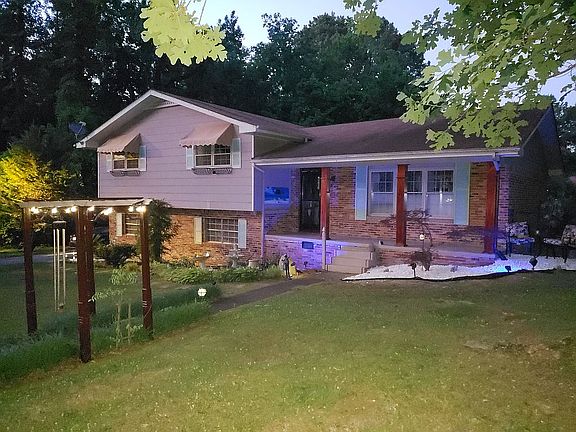 2nd image of 5029 Montcrest Dr