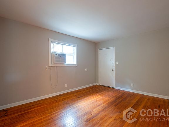 3rd image of 767 Greenwood Ave NE #3