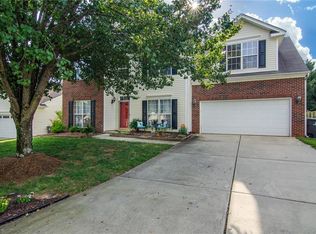 6008 Brookstone Ridge Dr, Winston Salem, NC 27107