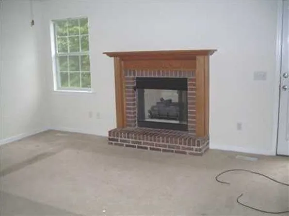 2335 Violette Dr, Soddy Daisy, TN 37379