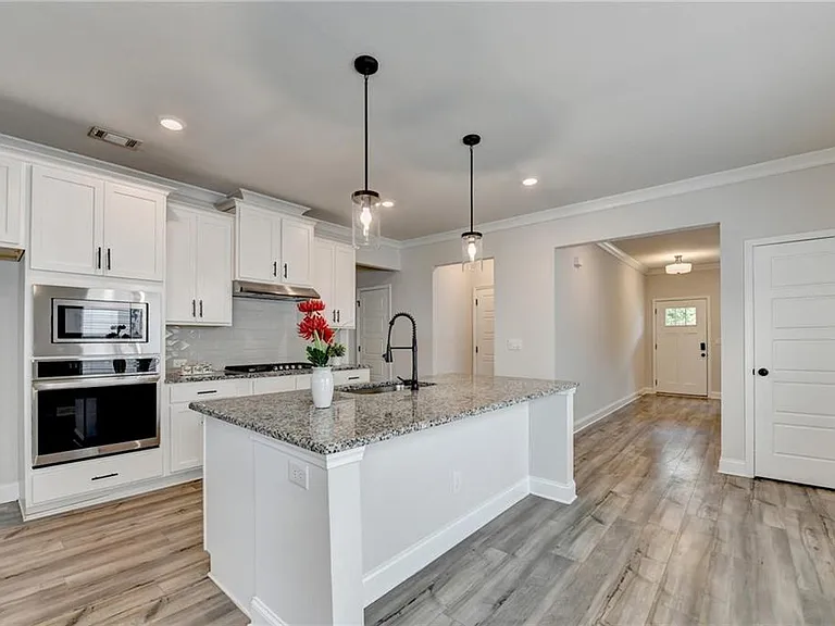 1854 Westfall Lndg — Photo 9