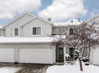 627 Roundhouse St, Shakopee, MN 55379