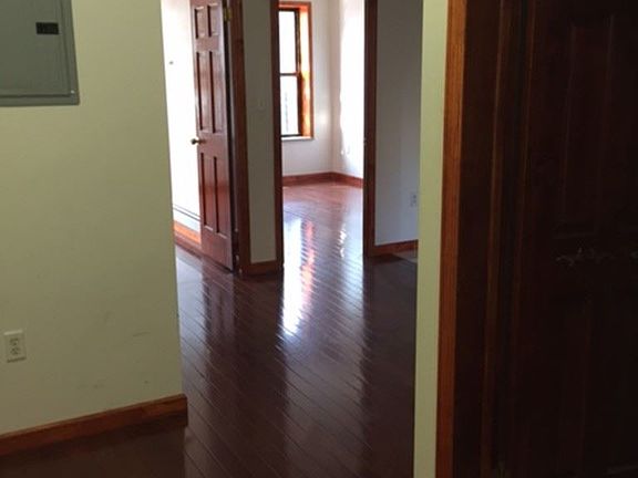5th image of 4615 48th Ave #2F