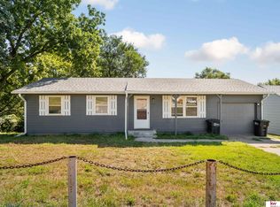 3827 N 70th Ave, Omaha, NE 68104