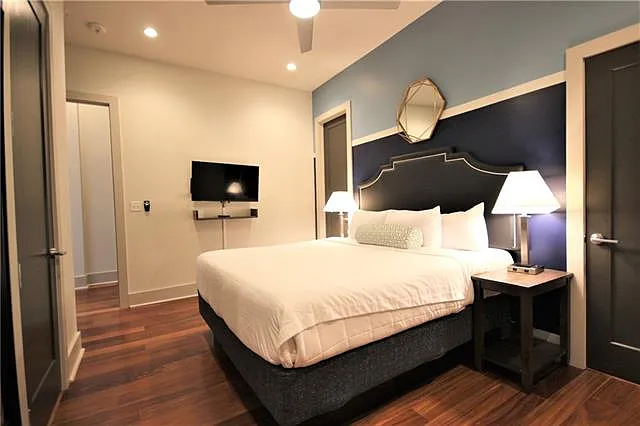 820 Union St #203 — Photo 11