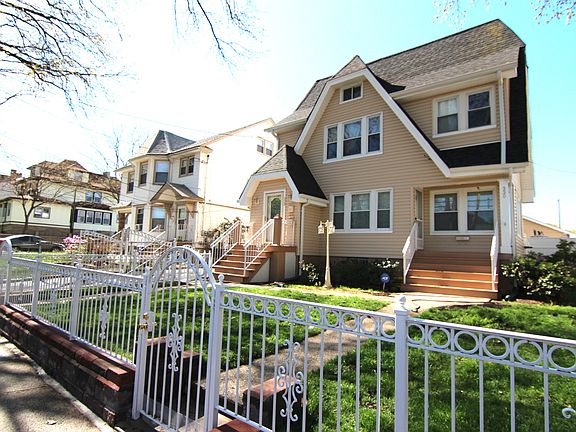 3rd image of 328 Montclair Ave #1
