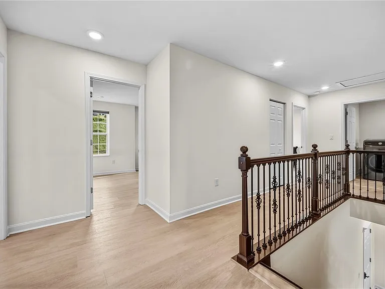 269 Lily Ridge Dr N — Photo 19