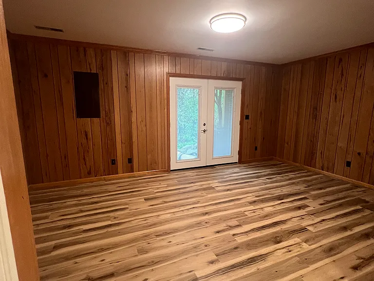 1000 Huntwood Ln — Photo 27