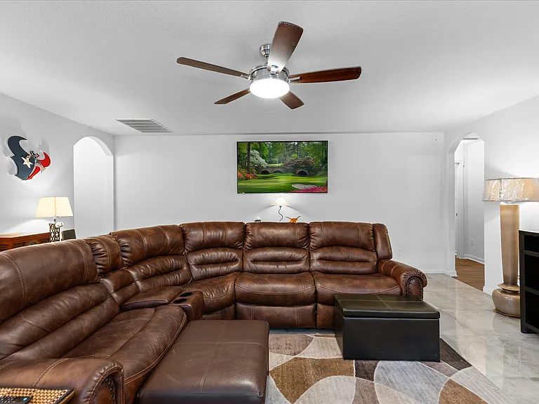 1533 Breanna Ln — Photo 3