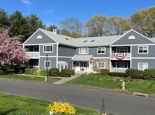 201 Windgate Cir #A, Monroe, CT 06468