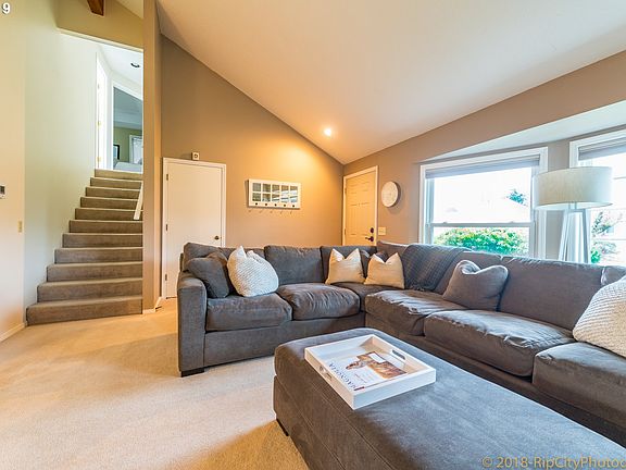 4th image of 15958 NW Oak Hills Dr