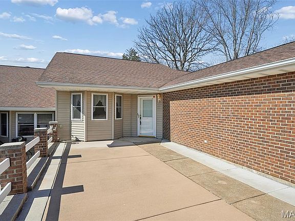 4th image of 1740 Napoleon Dr