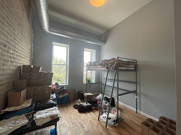5th image of 1800 S Carpenter St #204