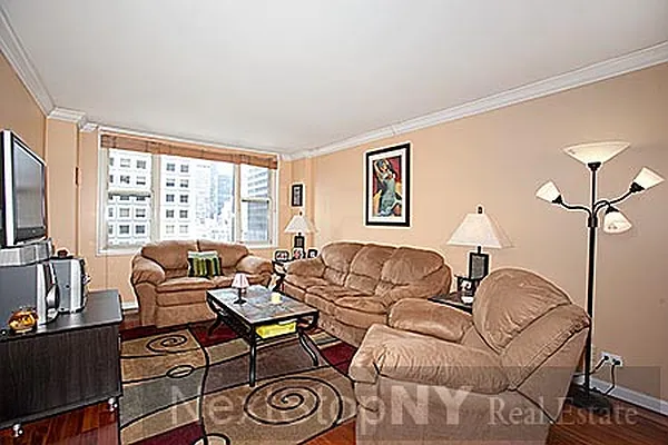 Sold by NextStopNY | media 4