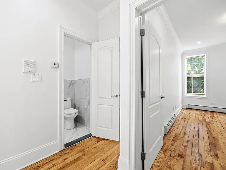964 Madison St #3A — Photo 9