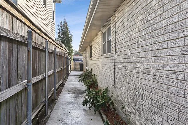 6870 Argonne Blvd — Photo 20