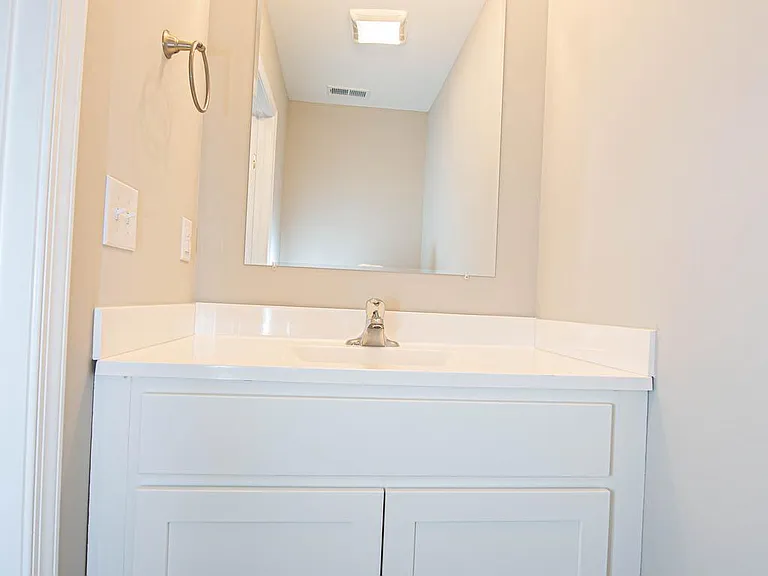 242 Morgans Ct — Photo 27