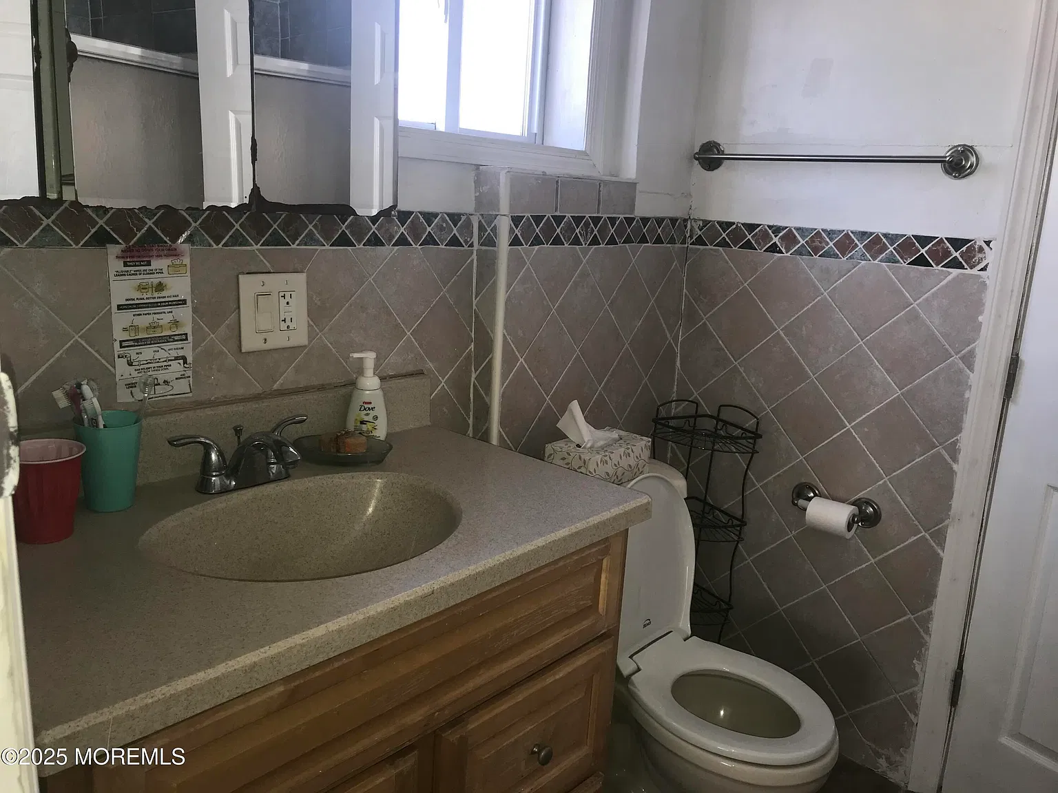 6 bed, 4.5 bath, 3069 sqft, $3,000 — Photo 4