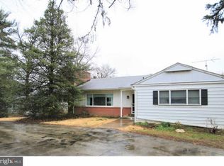 448 Brookwood Rd, Wayne, PA 19087