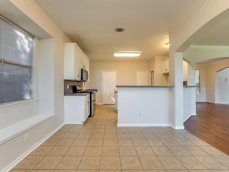 1907 Glen Eden Ct — Photo 14