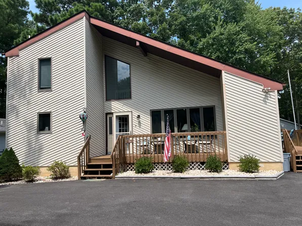 10 Catalpa Ln, Ocean Pines, MD 21811