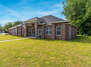 703 Tanglewood Ave, Sikeston, MO 63801