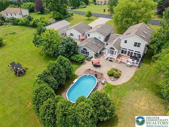4th image of 210 Frutchey Ct
