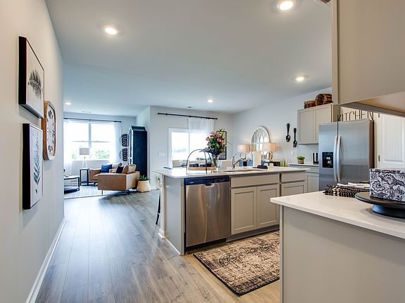 4th image of 1005 Linn Cove Ct