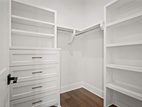 The Waylon A Primary Suite Bedroom Closet