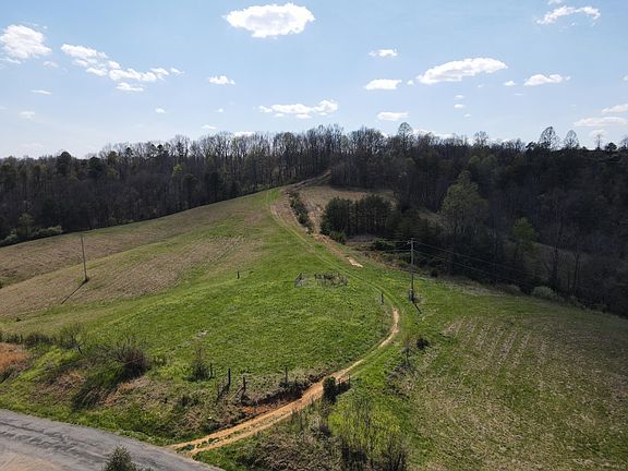 5th image of 1322 Peniel Rd
