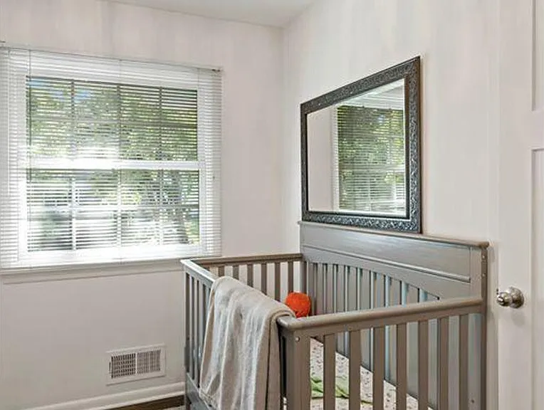 4520 Vandervork Ave — Photo 25