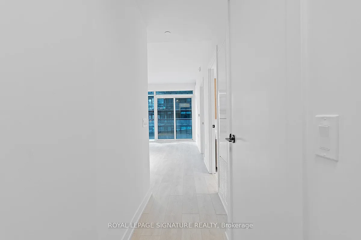 Building Photo - 117 Broadway Ave #1613